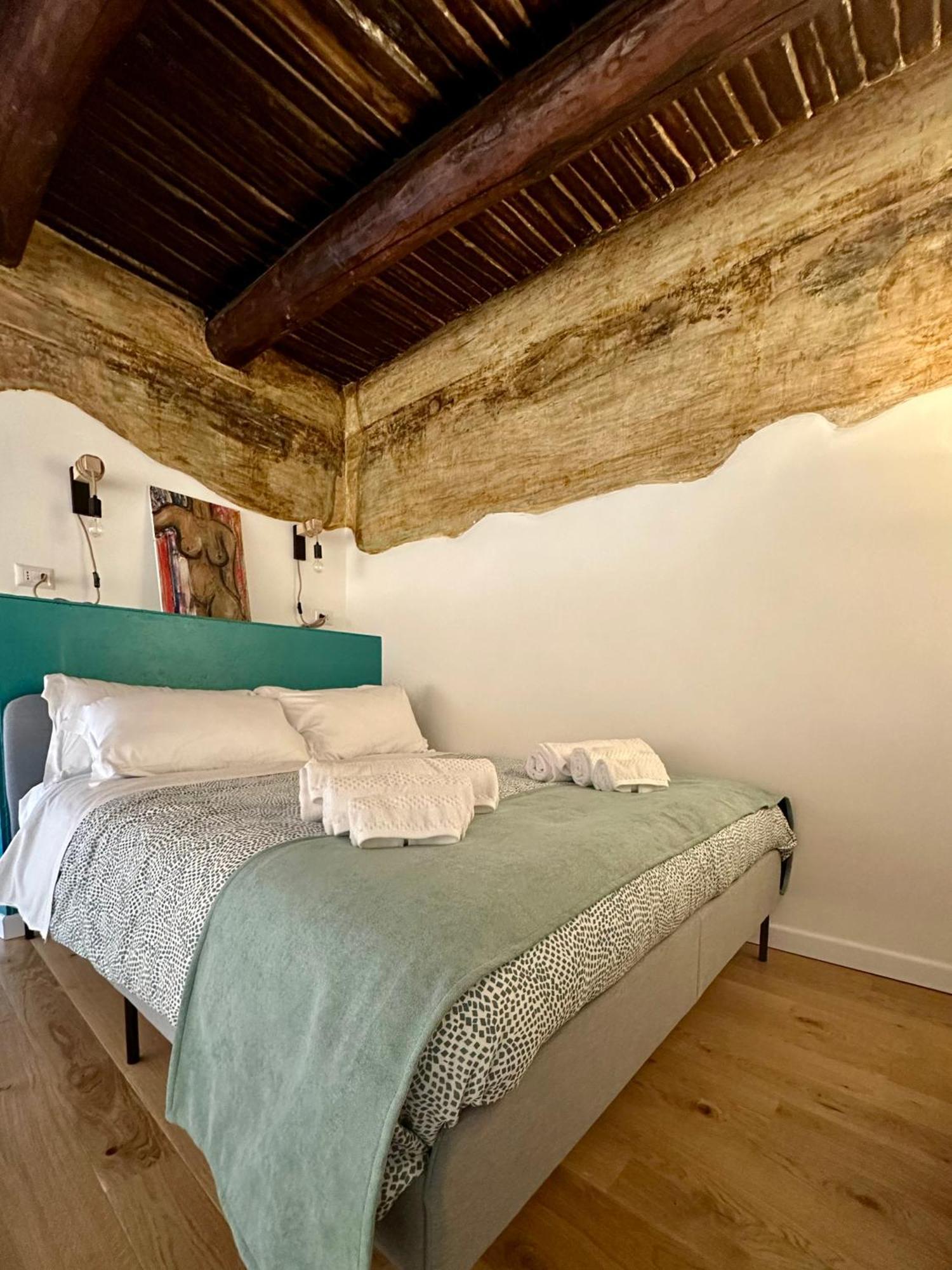 נאפולי Santa Maria Maggiore Suite מראה חיצוני תמונה